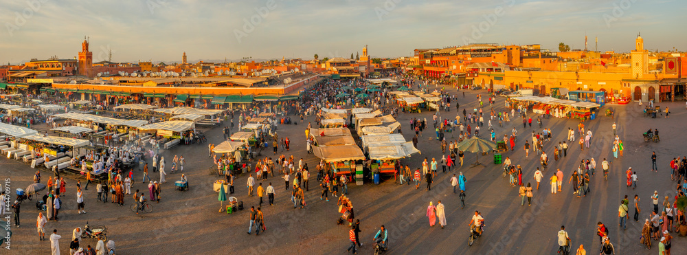 Djemaa el Fna, Marrakech, Morocco - obrazy, fototapety, plakaty 