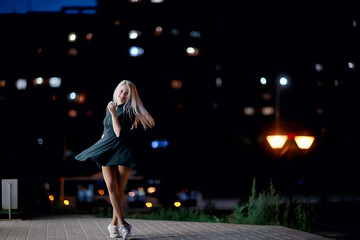 night city female style, young girl urban evening urban beauty