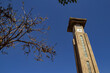 A torre do relógio da Avenida Goiás em Goiânia foi restaurada.