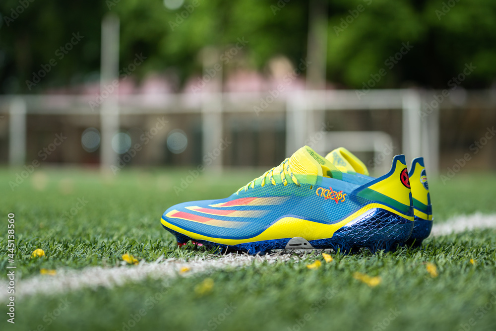 Foto de Stock Thailand - June 2021 : Adidas launch football boots