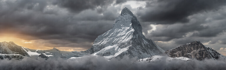 Leinwandbilder - panoramic view to the majestic Matterhorn mountain