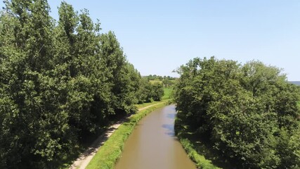 Sticker - Canal du nivernais dans la Nièvre, vue aérienne, Bourgogne