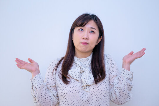 さあ？わからない。と答える女性