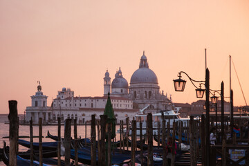 Poster - the sunset in venice with its gondolas