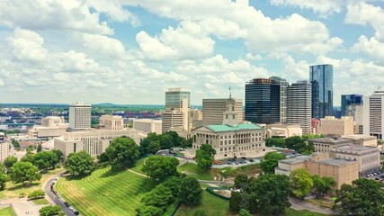 Fototapete - Aerial view of Nashville skyline with slow approach to the State Capitol. Nashville is the capital and most populous city of Tennessee, and a major center for the music industry