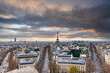 パリ　凱旋門から眺めるエッフェル塔　冬景