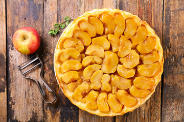 Wall Mural - apple pie with caramel- tarte tatin