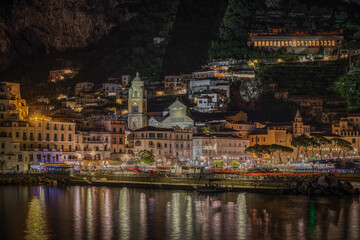 Wall Mural - Scenic night cityscape of Amalfi, Campania, Italy