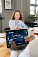 Aufkleber - Confident businesswoman interacting with AFrican male colleague at start-up meeting