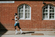 © Rawpixel.com - Man jogging in the city