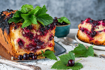 Canvas Print - Black currant drizzle cake