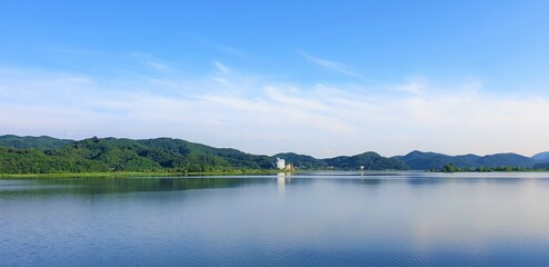 Naklejka na meble 다산 정약용 유적지에서 바라본 팔당호 아름다운 남양주 여름 풍경,  - Paldang Lake, Namyangju, South Korea