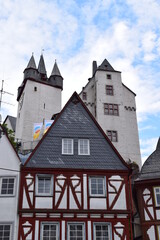 Poster - Grafenschloß Diez, gesehen vom Markplatz der Altstadt