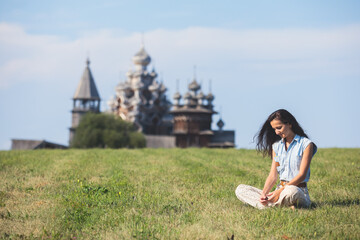 Wall Mural - Kizhi Island and Kizhi Pogost wooden church open-air museum,  summer vibrant view of  Onega Lake, Medvezhyegorsky District, Republic of Karelia, Russia