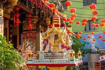 Leong San See temple (Buddhist temple in Singapore built in 1917)