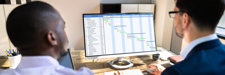 Poster - Digital Gantt Chart On Computer