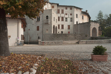 Wall Mural - Valvasone, Pordenone. Piazza Castello in autunno