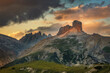 Dolomity o zachodzie słońca Włochy Alpy 