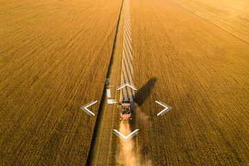 Sticker - Autonomous harvester on the field. Digital transformation in agriculture	
