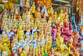 Wall Mural - Buddist cult market, Yangon, Myanmar