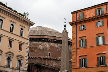 Wall Mural - The Pantheon in Rome on a cloudy summer day.