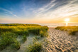 canvas print picture - Weg zum Strand am Meer bei Sonnenuntergang