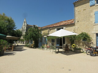 Poster - Village de Maillezais, Vendée, Marais Poitevin, Centre val de Loire, France.