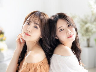 Leinwandbilder - 女性二人のポートレート　ファッションイメージ