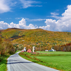 Poster - Farm with red barn and silos in Vermont