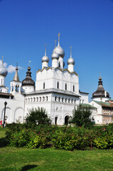 Wall Mural - Church of the Resurrection of Christ on the territory of the Rostov Kremlin. View of the Kremlin churches.