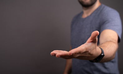 Aufkleber - man showing his empty hand.