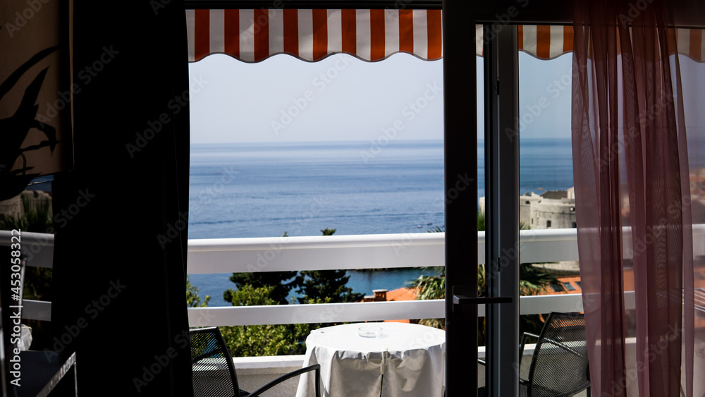 Interior of room in Dubrovnik with view at Adriatic sea - obrazy, fototapety, plakaty 
