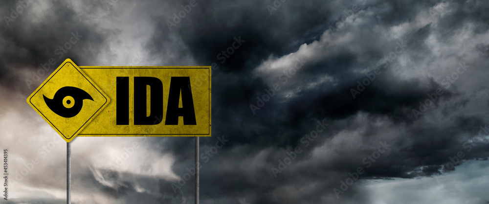 Hurricane Ida banner with storm clouds background. Hurricane alert. - obrazy, fototapety, plakaty 