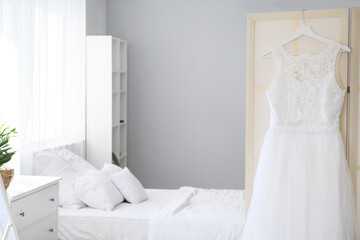 Poster - Beautiful wedding dress in bedroom