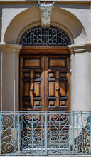 Door In The Town, Malta