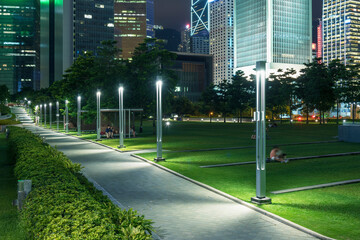 Aufkleber - Promenade and skyline of Central district in Hong Kong city at night