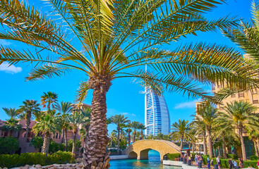 Wall Mural - Burj Al Arab through the palms, Souk Madinat Jumeirah, Dubai, UAE