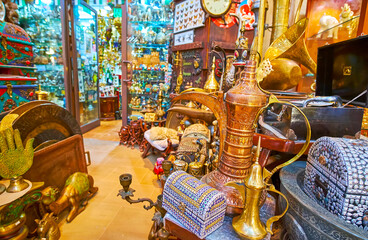 Canvas Print - The vintage dallah coffee pots in antique shop of Souk Madinat Jumeirah market, Dubai, UAE