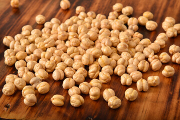 Canvas Print - Dry roasted chickpeas