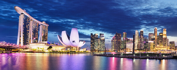 Canvas Print - Singapore skyline at night - Marina bay