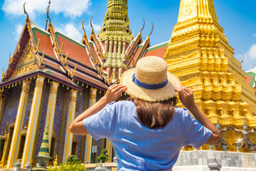 Canvas Print - Temple of the Emerald Buddha in Bangkok