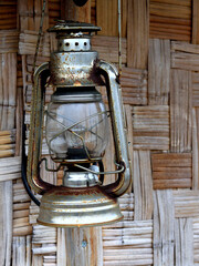 Canvas Print - Vertical shot of a vintage lamp