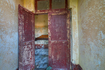 Wall Mural - broken old doors in the house