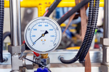 View of the manometer. Pressure measurement is the analysis of an applied force by a fluid (liquid or gas) on a surface. Pressure is typically measured in units of force per unit of surface area.