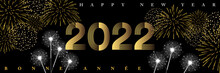2022- Bannière D’ambiance De Fêtes Nocturnes Du Nouvel An Avec Des Feux D’artifices Et Des Cierges Magiques - Texte Français, Anglais, Traduction : Bonne Année.