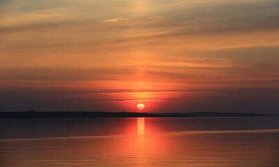 Canvas Print - sunset over lake water surface