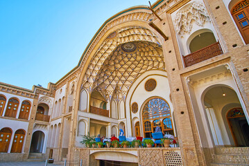 Wall Mural - The main portal of Sadeghi Traditional House, Kashan, Iran