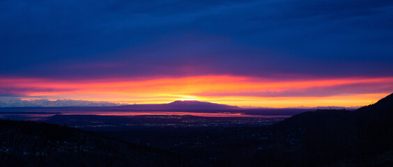Wall Mural - sunset in the mountains