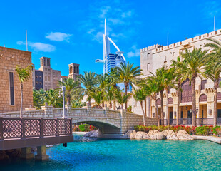 Wall Mural - Burj al Arab behind the canal, Souk Madinat Jumeirah market, Dubai, UAE