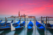 Wenecja, łodzie, zachód słońca